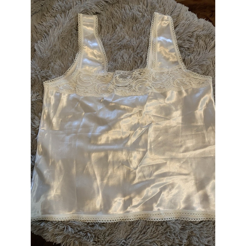 Vintage Unmentionable Off White With Lace Camisole Sz M - Picture 1 of 10